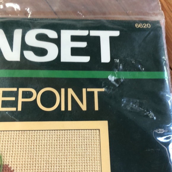 NOS Sealed SUNSET NEEDLEPOINT KIT “RIDE ‘EM TEDDY” #6620 - Picture 4 of 7
